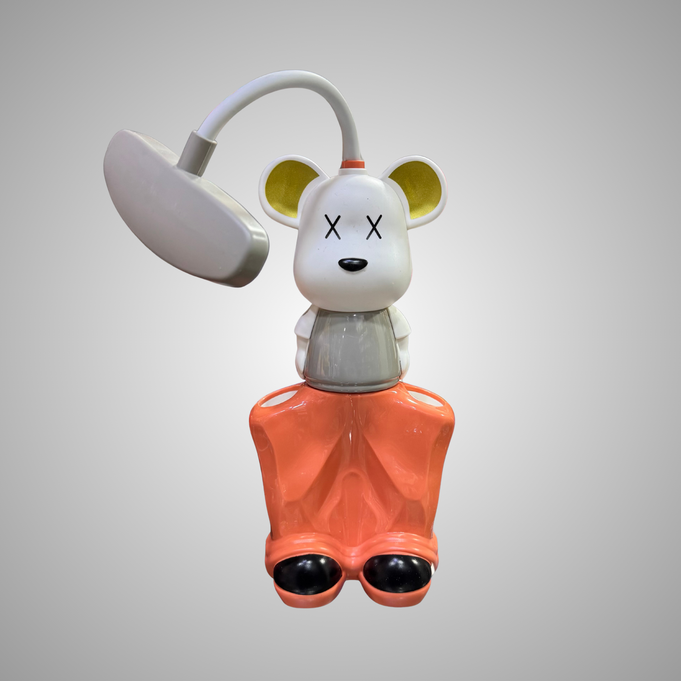 Lampe de Bureau LED Design "Mickey KAWS" – Porte-Stylo Intégré